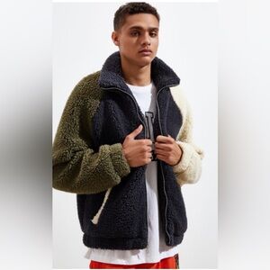 URBAN OUTFITTERS Olive Colorblock Super Cozy Sherpa Jacket